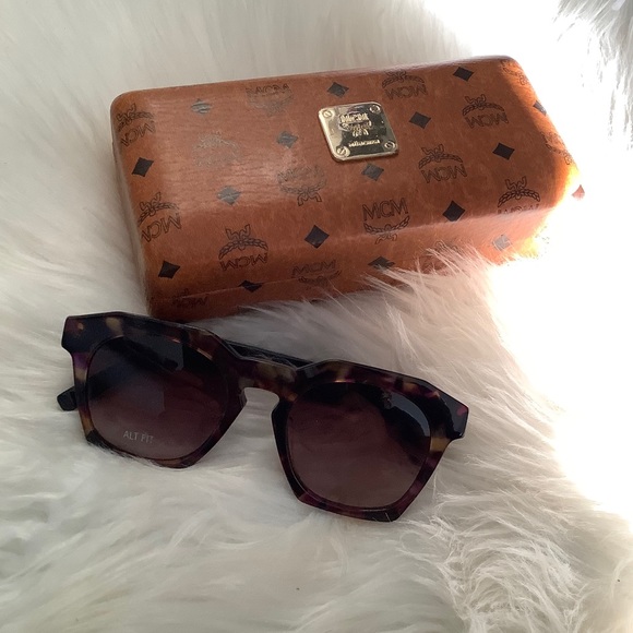 MCM Accessories - NWT  MCM Havana violet geometric sunglasses
